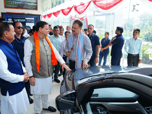 Image for CM Dhami promotes awareness to adopt swadeshi in Dehradun