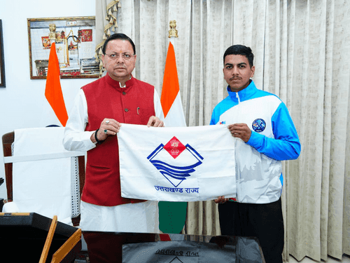 16-year-old Everest climber Sachin Kumar meets Chief Minister Dhami