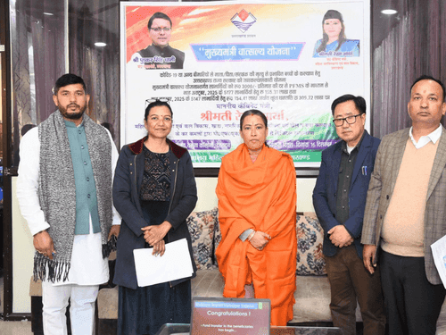 Cabinet Minister Rekha Arya transfers assistance amount to beneficiaries’ accounts