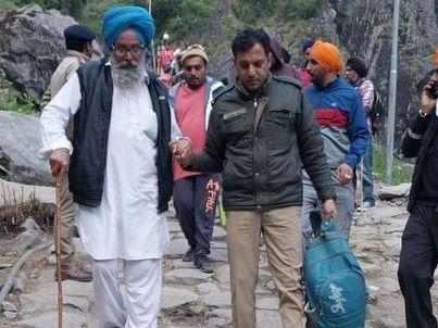 Uttarakhand Police took the elderly devotee to their destination