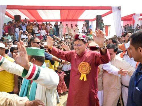 On the previous day, CM Dhami participated in the sports and cultural program organized in Pajitilani Kalsi.