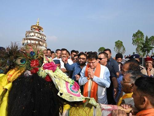 CM Dhami participated in Lord Kanguda Nagraja Doli Yatra