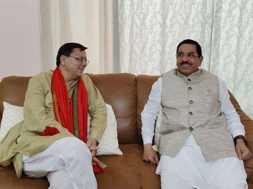 CM Dhami welcomes Union Parliamentary Affairs Minister Shri Pralhad Joshi