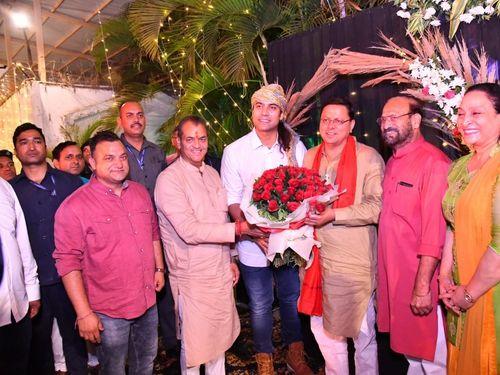 CM Dhami congratulates Bollywood singer Jubin Nautiyal on receiving the Best Playback Singer Male award