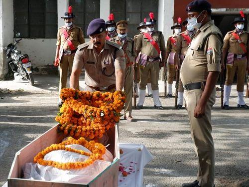 Nainital Police pays emotional tribute to Constable Pramod Rautela posted in Range STF