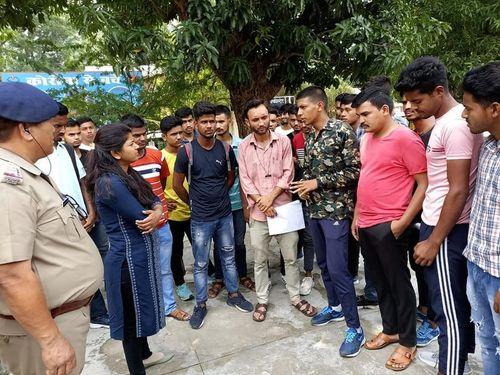 The protest program proposed by the youth in protest against the 'Agneepath scheme' in the district Bageshwar ended peacefully in a symbolic way.