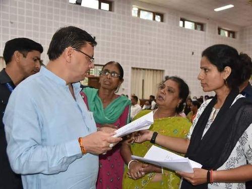 CM Dhami met the general public during the public meeting and listened to their problems.