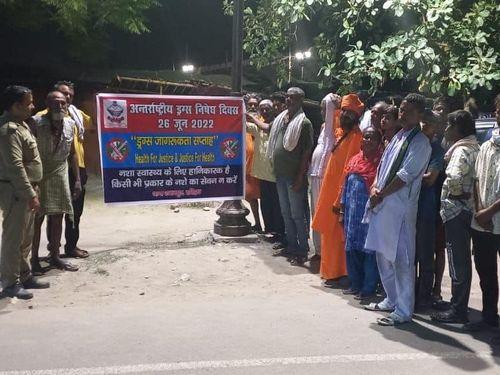 The youth were informed about the ill effects of drugs by the police