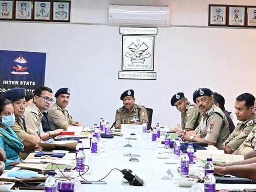 Regarding Kanwar Yatra, Shri Ashok Kumar IPS, DGP, held a meeting with the officers