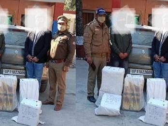 Laxmanjhula police caught two drunken smugglers