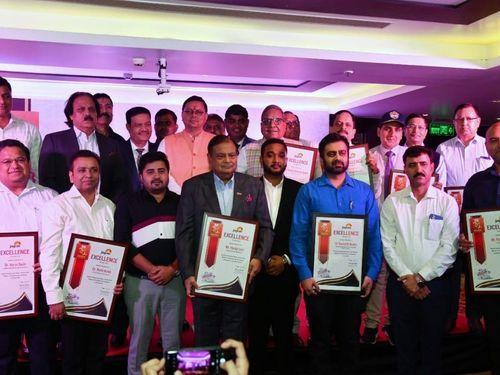 CM Dhami honored people who made commendable contributions