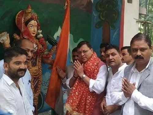 CM Dhami prayed for the happiness and prosperity of the people of the state by worshiping Maa Kali.