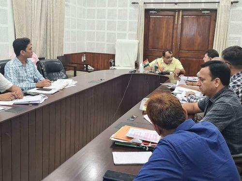 Special Chief Secretary Abhinav Kumar  took a review meeting of the Information Department