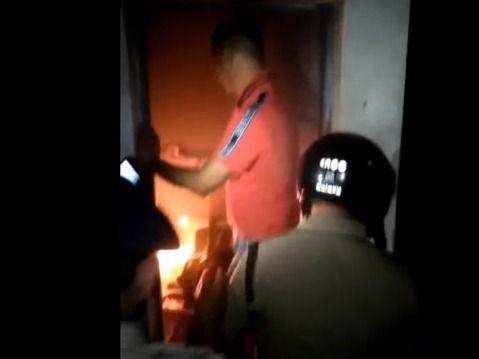 मकान में आग लगने की सूचना पर उत्तराखण्ड पुलिस ने चलाया रेस्क्यू अभियान