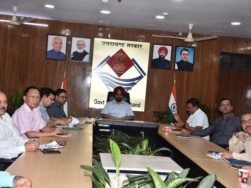 A meeting was organized under the chairmanship of Chief Secretary Dr.S.S. Sandhu to stop the use of single-use plastic.