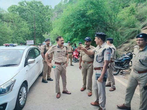 Physical Inspection is done by Police Captain Haridwar Dr. Yogendra Singh Rawat with the officers