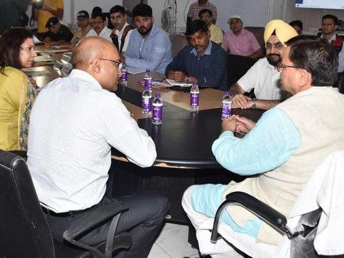 CM Dhami inspects the disaster control room amid a heavy rain alert
