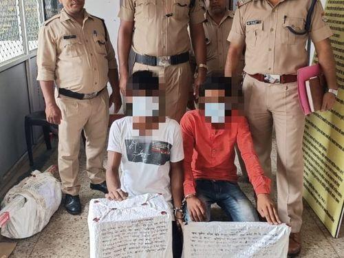 Accused arrested with stolen goods