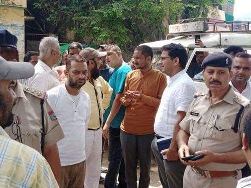 Conference held by Deputy Superintendent of Police, Sir Bageshwar with the members of Vyapar Mandal/Taxi Union