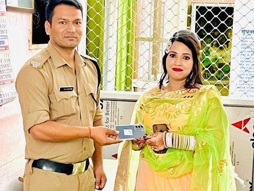 After finding the missing mobile phone, Ramnagar police handed it over to its owner