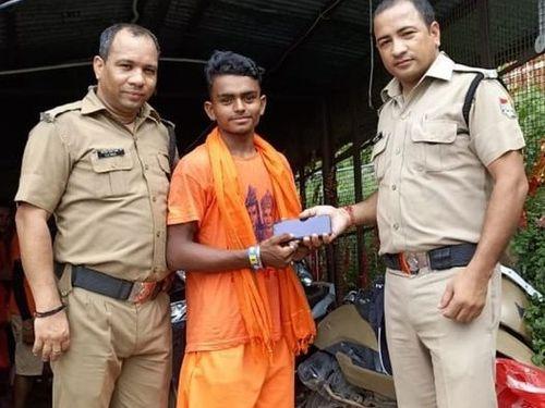 Bhola had left his way on the mobile bench, and Haridwar police returned