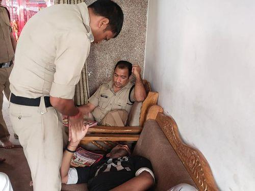 First aid was given by the police team to a passenger having an epileptic seizure