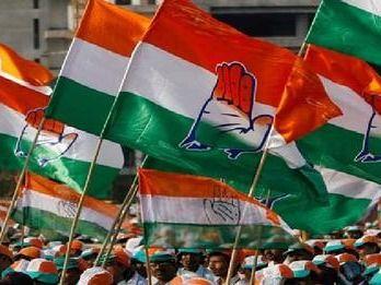 Senior Congress leader resigns