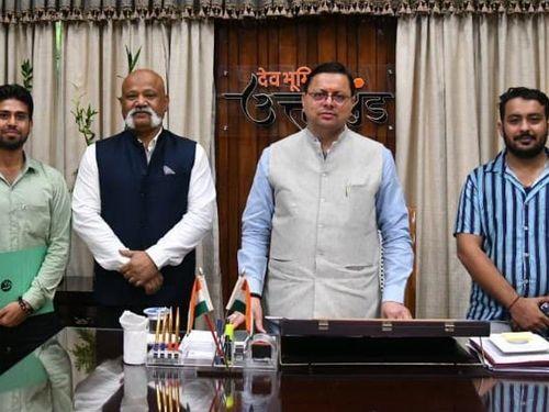 CM Dhami felicitates the winners of 'Shot on My Drone' competition