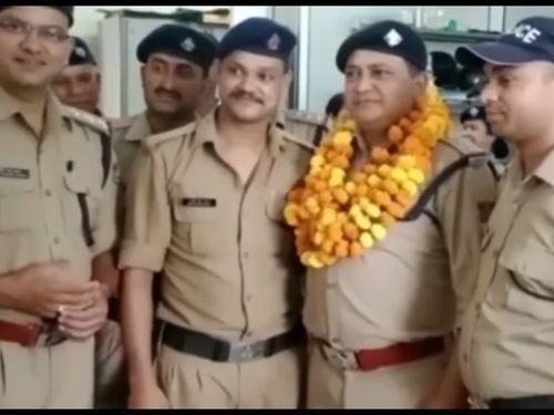 Simple Heart Inspector Pravindra Singh Rawat left on a new appointment, a memorable farewell