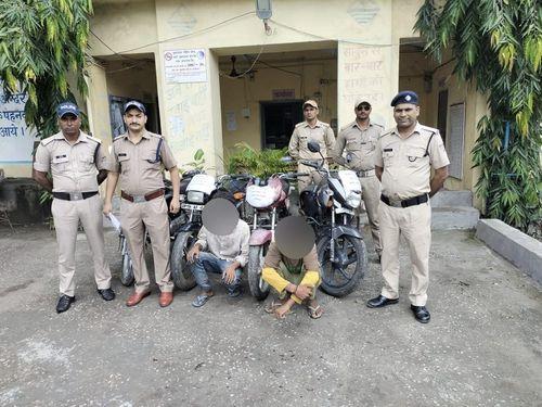 Kankhal police arrested 02 accused of two-wheeler theft