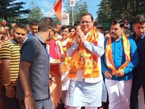 CM Dhami inaugurated the Kalash Yatra of Shrimad Bhagwat Katha at Riseshwar temple