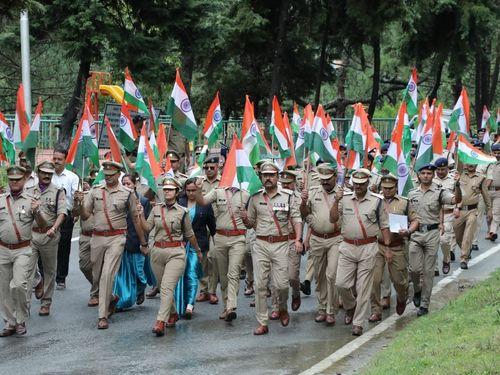 Senior Superintendent of Police Tehri Garhwal sir hoisted the flag in Police Line Chamba