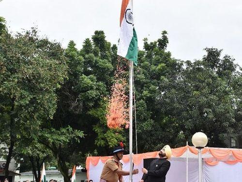 Chief Secretary Dr. S. S. Sandhu hoisted the flag in the presence of officers/employees
