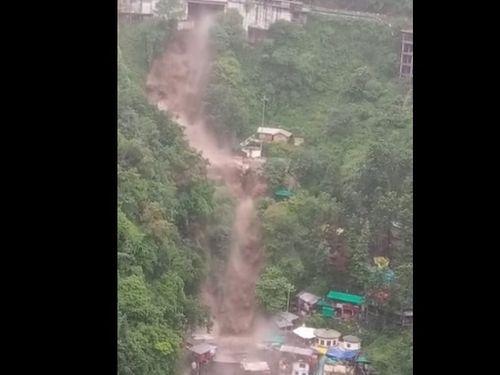 Kempty Falls water level rises due to torrential rains