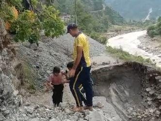 Uttarakhand police rescued tourists trapped in the resort