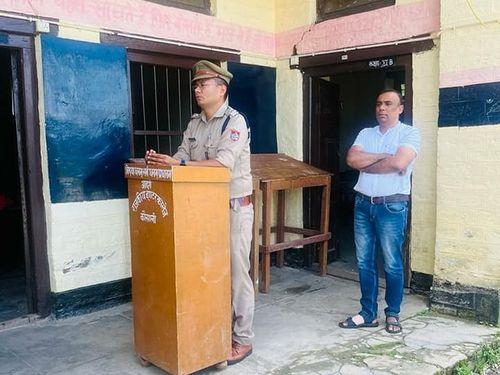 SHO Kausani made students aware of increasing crimes
