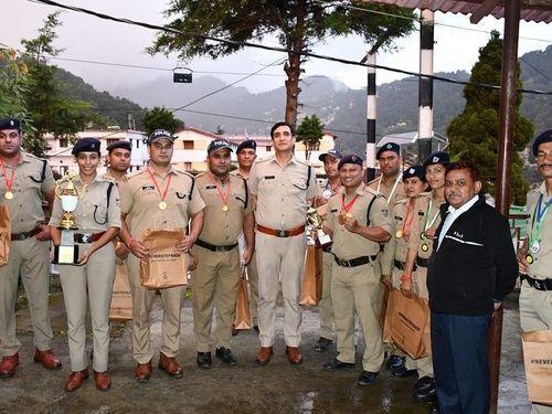 Prize distribution was done by District Nainital Police to the medal winners