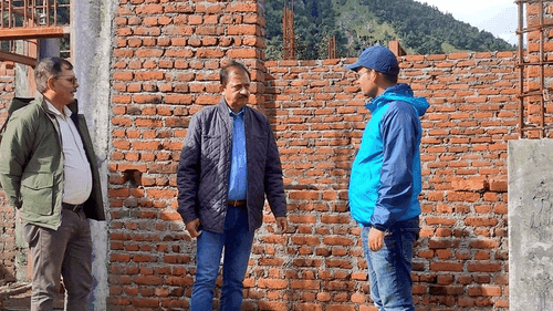 Surprise inspection of institutions by Upper Director Kumaon