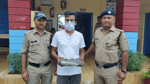 Accused arrested with illegal smack