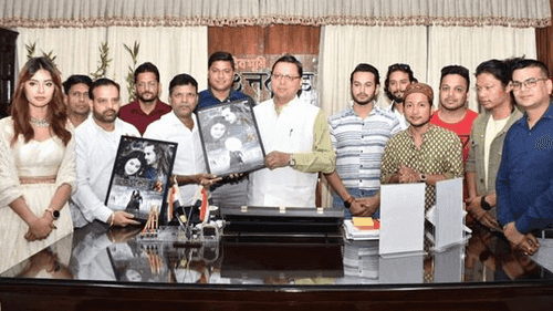 Famous singer Pawan Deep Rajan pays courtesy to CM Dhami