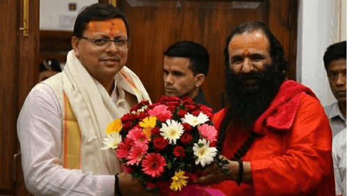 Mahant Ravindrapuri Maharaj met CM Dhami and wished him a happy birthday