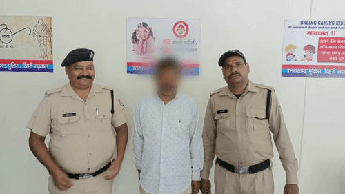 Accused arrested with 200 grams of illegal charas