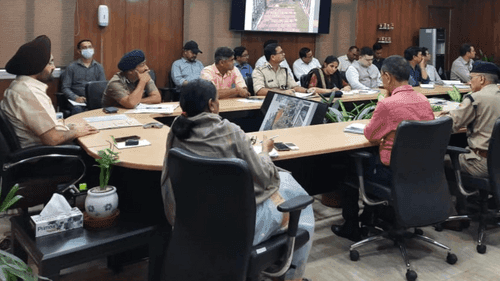 Chief Secretary Dr. S.S. Sandhu held a meeting to solve the problem of traffic