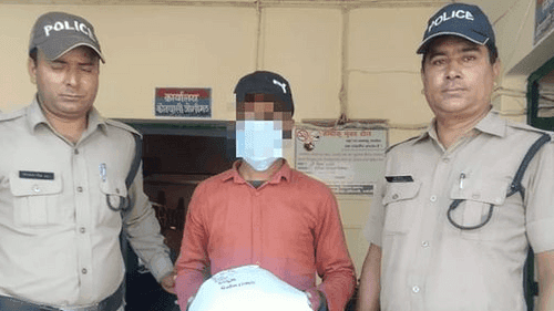 Chamoli police caught the accused with 808 grams of illegal charas