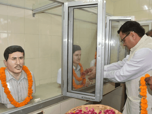 CM Dhami pays tribute to the martyrs of the state agitation