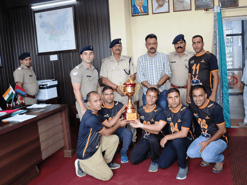 Tehri Police won the trophy in Kabaddi Open competition