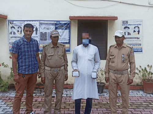 Accused arrested with 20.30 grams of illegal smack and digital scales