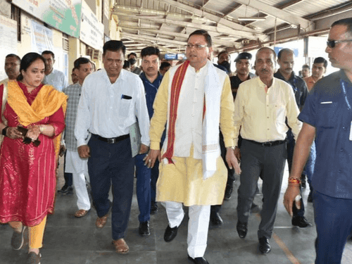 CM Dhami did surprise inspection of ISBT Dehradun