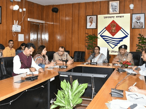 Upper Chief Secretary Smt. Radha Raturi held a meeting regarding law and order