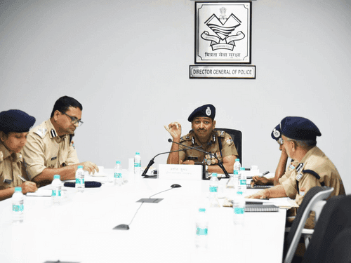 Shri Ashok Kumar DGP held a review meeting regarding the traffic system